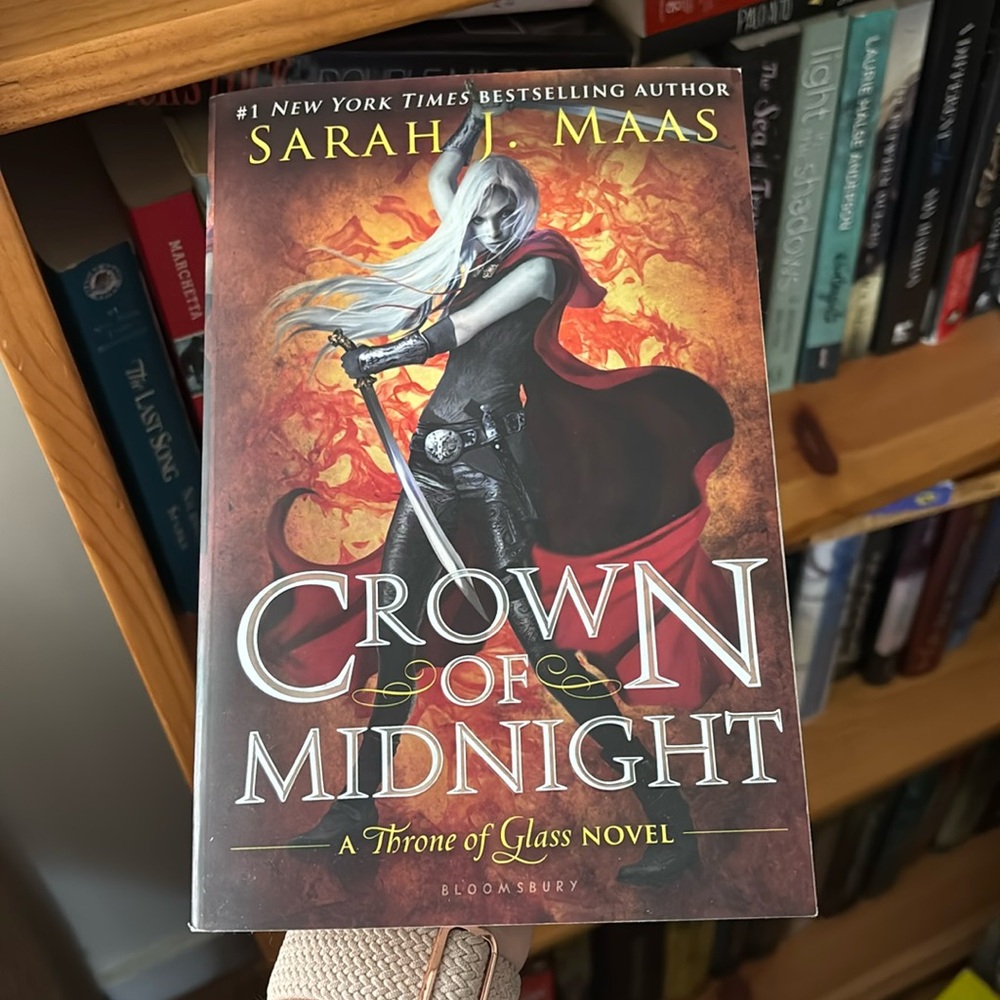 Crown of Midnight - original cover